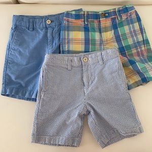 Lot of VV shorts 4T